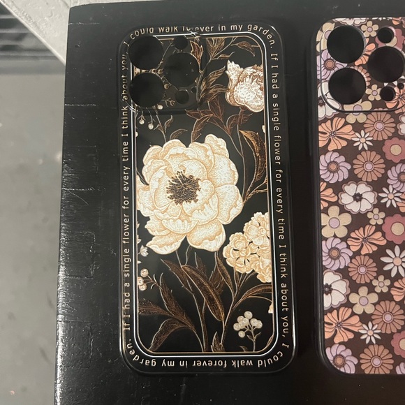 Set of 8 iPhone 13 cases - Picture 3 of 8